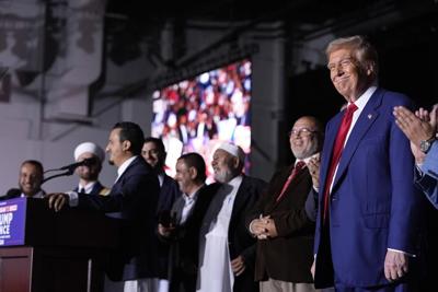 Trump meets with Arab Americans in Dearborn, Michigan, but top community leaders skipped the event