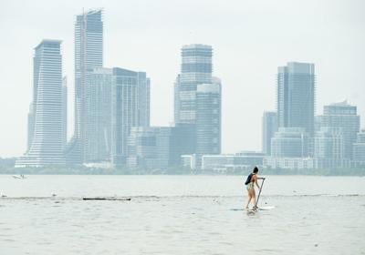  Canada issues heat warning for southern Ontario and Quebec