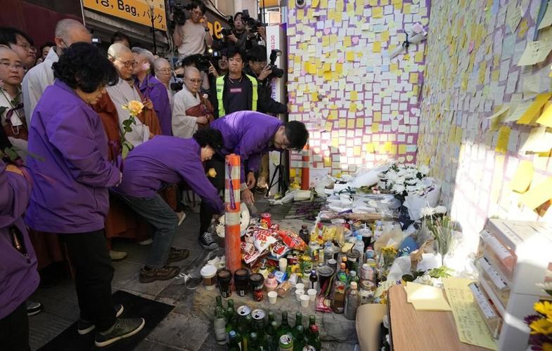 South Korean families call for a special probe on the anniversary of a deadly Halloween crush