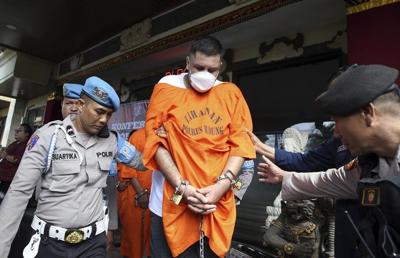 Indonesian police arrest 3 Mexicans after a Turkish tourist is wounded in an armed robbery in Bali