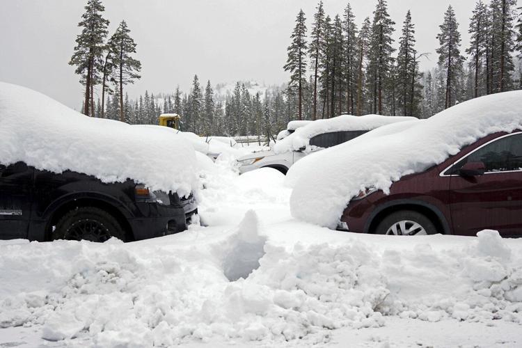 Northern California gets record rain and heavy snow. Many have been in the dark for days in Seattle