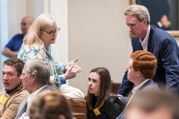 Defense at Murdaugh trial says 2 shooters; jury to see scene