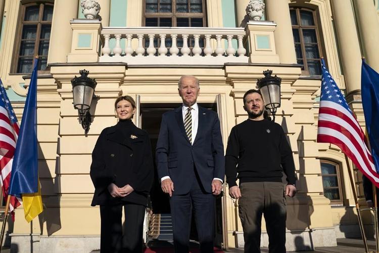 Sneaking a president from DC to Kyiv without anyone noticing