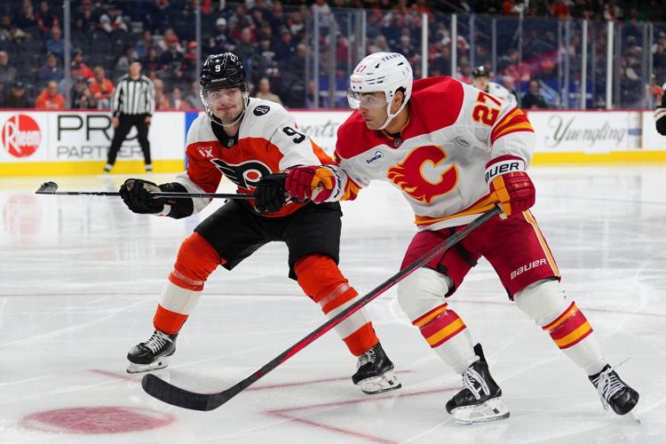 Huberdeau scores twice to lift Flames over Flyers 2-1
