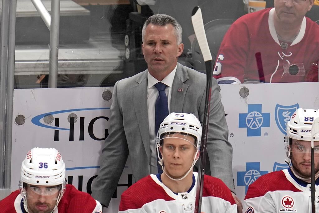 Head coach Martin St. Louis returning to Canadiens bench after