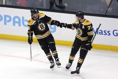 Nick Foligno breaks 3rd-period tie, Bruins beat Jets 3-2