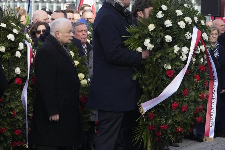 Protesters in Russia try to disrupt Poland's commemoration of president's plane crash
