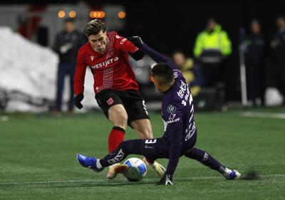 Telus ɫtv Championship to go down to four teams this week after lengthy layoff