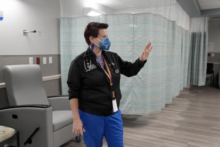 As South bans abortion, thousands turn to Illinois clinics