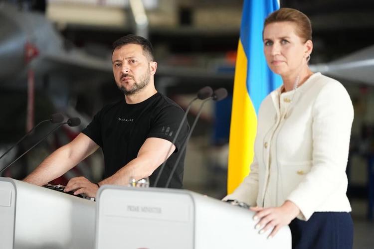 Denmark and Netherlands pledge to give F-16 fighter jets to Ukraine as Zelenskyy visits