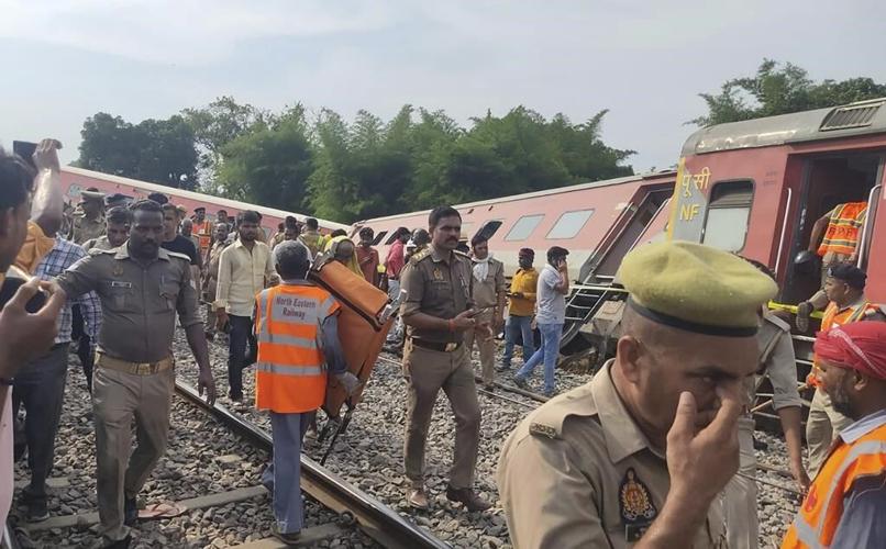 Passenger train derails in India, killing at least 2 passengers and injuring 20 others