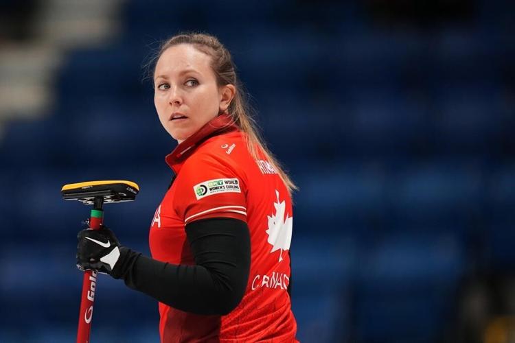 Canada's Homan beats Italy's Constantini to remain unbeaten at women's worlds