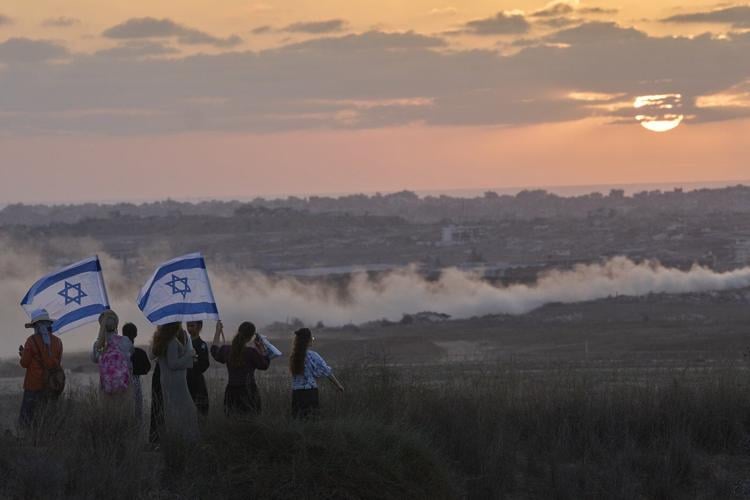 Dozens killed while seeking food in Gaza as US envoy heads to Israel