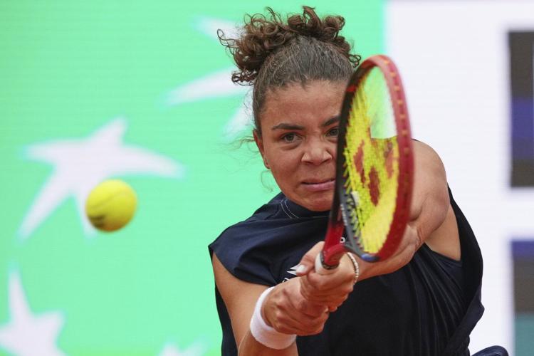 Paolini beats Gauff to become first home player in 40 years to win the Italian Open