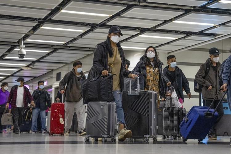 Travelers rush to take advantage of China reopening
