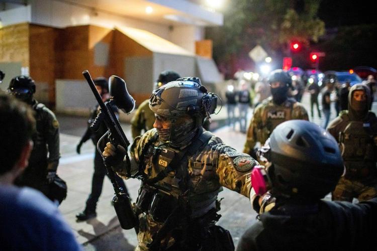 What to know about ��ɫtv Guard deployments in Chicago and Portland
