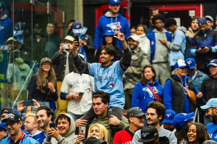 Toronto Blue Jays fans gearing up for team's first World Series appearance since 1993