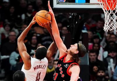 Raptors sign centre Kelly Olynyk to multi-year contract extension