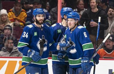 Canucks, Di Giuseppe agree on two-year, two-way contract extension