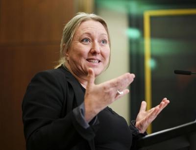 Public service union to file labour board complaint over hybrid work plan