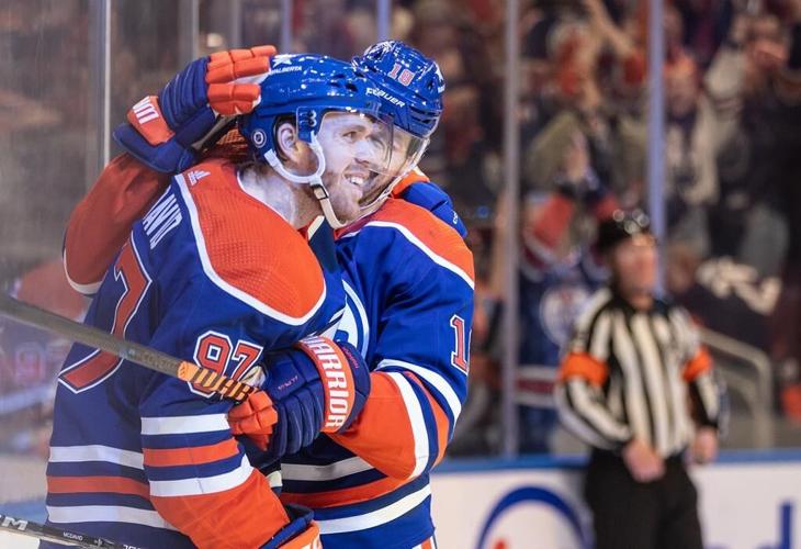 Oilers captain Connor McDavid records 100th assist of NHL season
