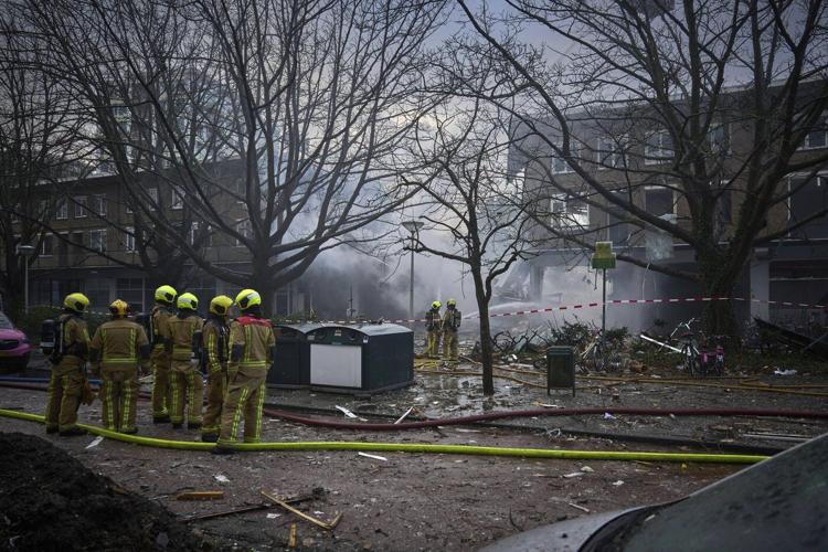 An explosion has caused several injuries and damaged apartments in a Dutch city