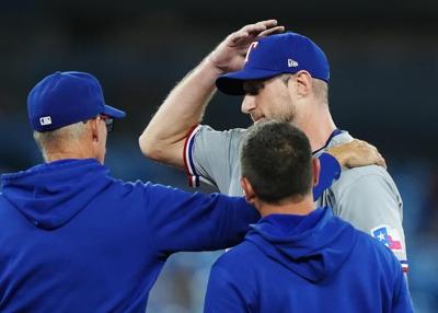 Rangers' Max Scherzer leaves against Blue Jays because of triceps spasm