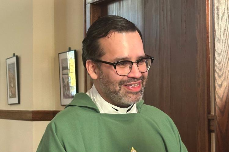 A Minneapolis church holds a service of 'Lament and Hope' amid fears over immigration crackdown