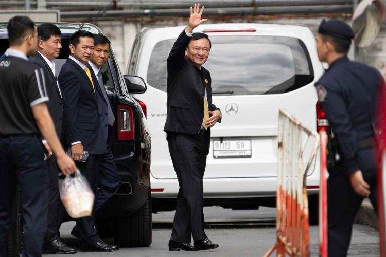 Thai court acquits former Prime Minister Thaksin Shinawatra of royal defamation charge