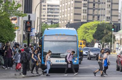 Montreal bus, metro drivers vote in favour of new deal with transit agency