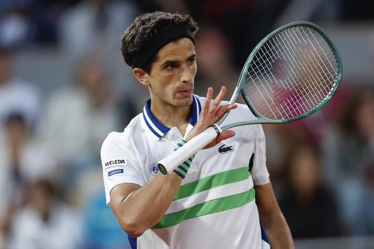 Novak Djokovic begins his bid for a 25th Grand Slam title with a first-round French Open win