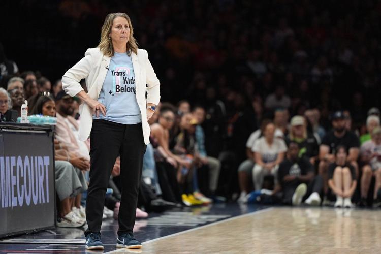 Rallies surround Fever-Lynx game after Sophie Cunningham's stance on transgender athletes