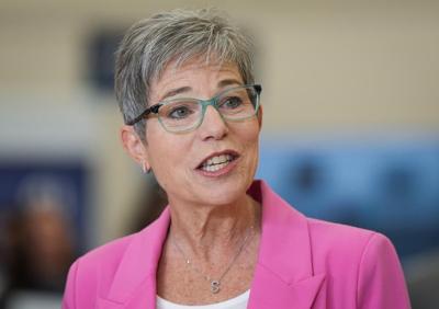 Le vandalisme du bureau de Selina Robinson est un acte «haineux», dit Eby