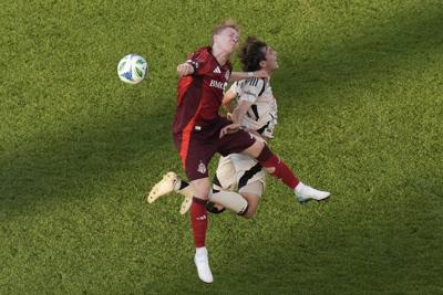 Toronto FC recovers from sluggish start to draw New York Red Bulls 1-1