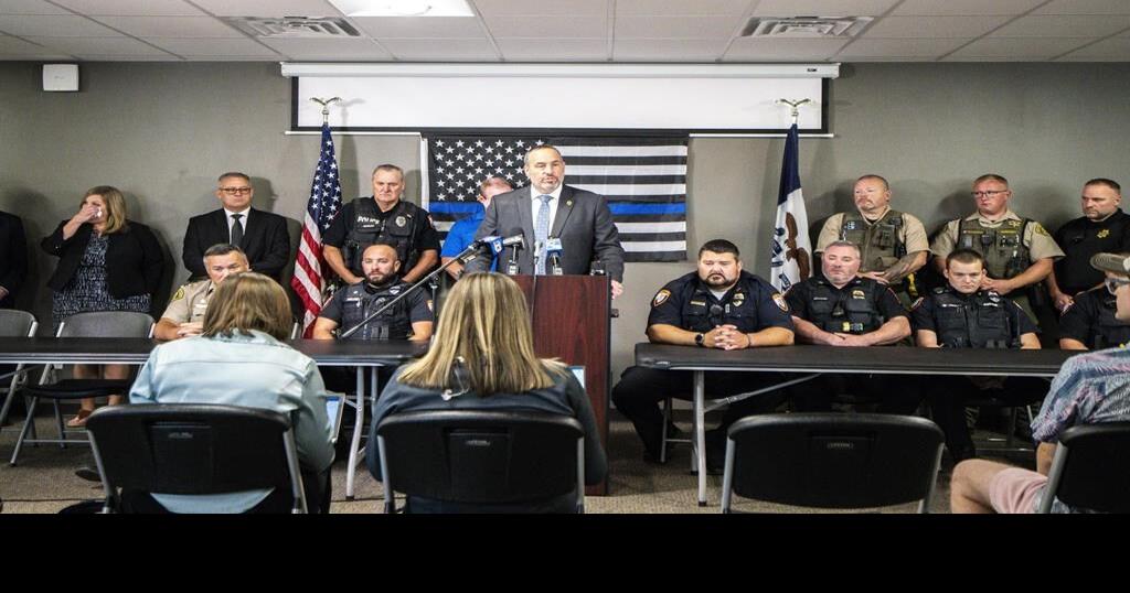 Iowa police officer killed; suspect captured hours later in Minnesota