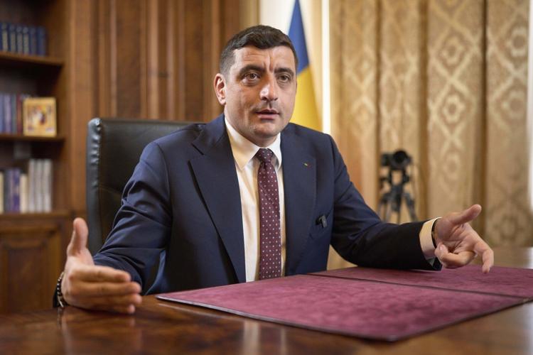 Romania's hard-right election front-runner Simion seeks to capitalize on voters' discontent