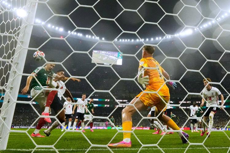 England hands Mexico its first World Cup loss at Estadio Azteca, winning 3-2 to reach quarterfinals