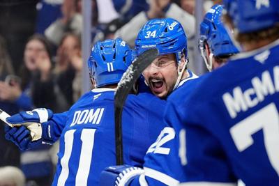 Matthews shakes slump, Maple Leafs shake Senators 7-5