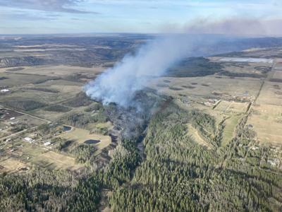 Wildfire evacuees in Fort St. John, B.C., allowed to return home: city