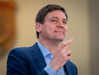 Colombie-Britannique: les alliances politiques changent avant le vote de cet automne