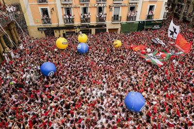 Thousands party in Spain's Pamplona city as firework blast begins San Fermin bull-running festival