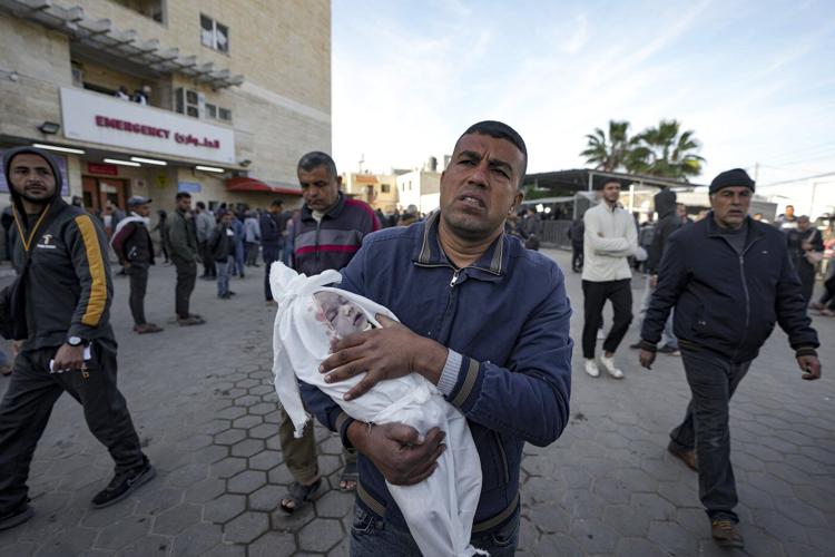 Hamas has accepted a draft agreement for a Gaza ceasefire and the release of hostages, officials say