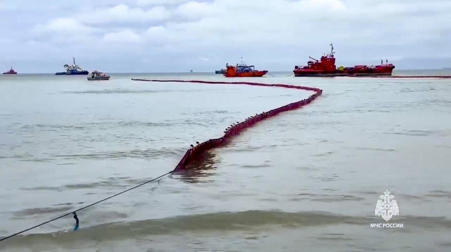 Russia forms an emergency task force as Kerch Strait oil spill continues to spread