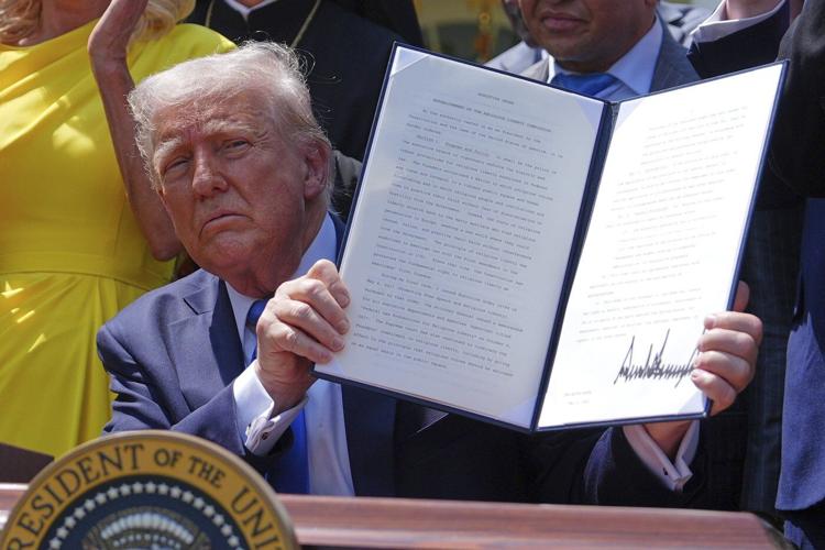 Critics say Trump's religion agenda will benefit conservative Christians the most