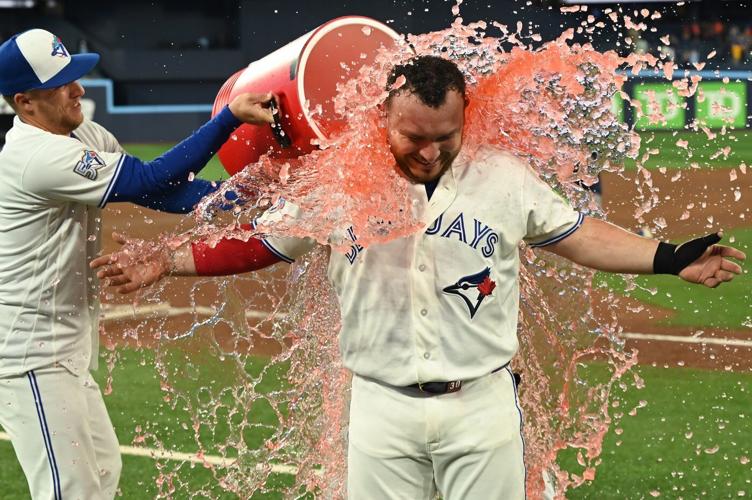 Straw, Kirk come up clutch as Blue Jays top Astros 4-2 for fifth win in six games