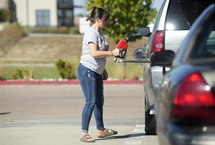 US inflation eased slightly last month as price increases extend slow descent