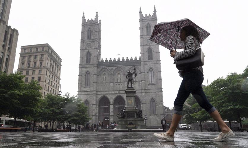 Quebecers have strongest opinions against public prayer, Leger poll suggests