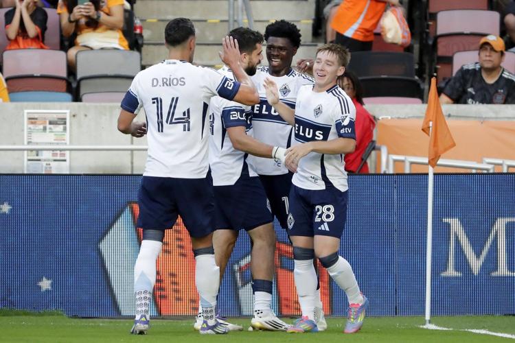 Sabbi scores in 4th minute, White adds 1 goal, 1 assist as Whitecaps beat Dynamo 3-0