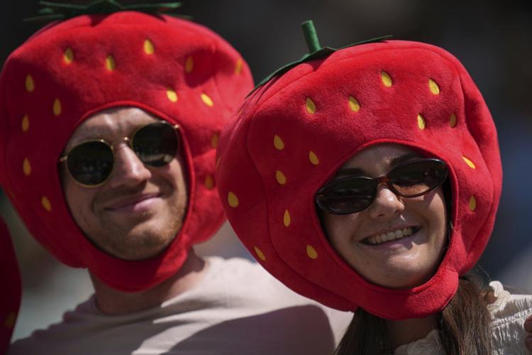 Strawberries and pasta? Iga Swiatek's unique Wimbledon tradition