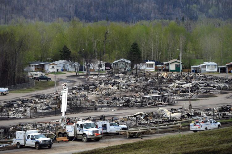Photo-Gallery-Fort-McMurray-Wildfire-Now-Then 03